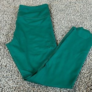 EUC Zyia Island Pine Chill Leggings